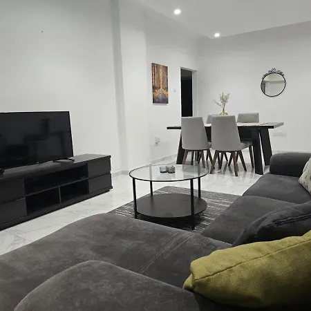 Apartment Project 99 - Breakbooking Cy *