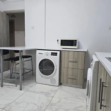 Project 99 - Breakbooking Cy Apartment Limassol