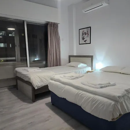Project 99 - Breakbooking Cy Apartment Limassol