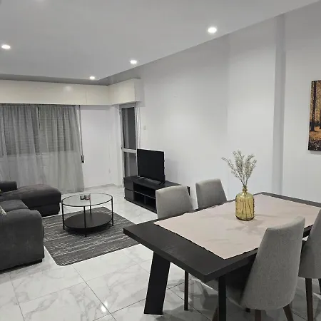 Apartment Project 99 - Breakbooking Cy *